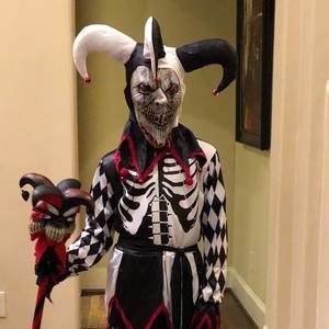 Meet your Posher, Dee